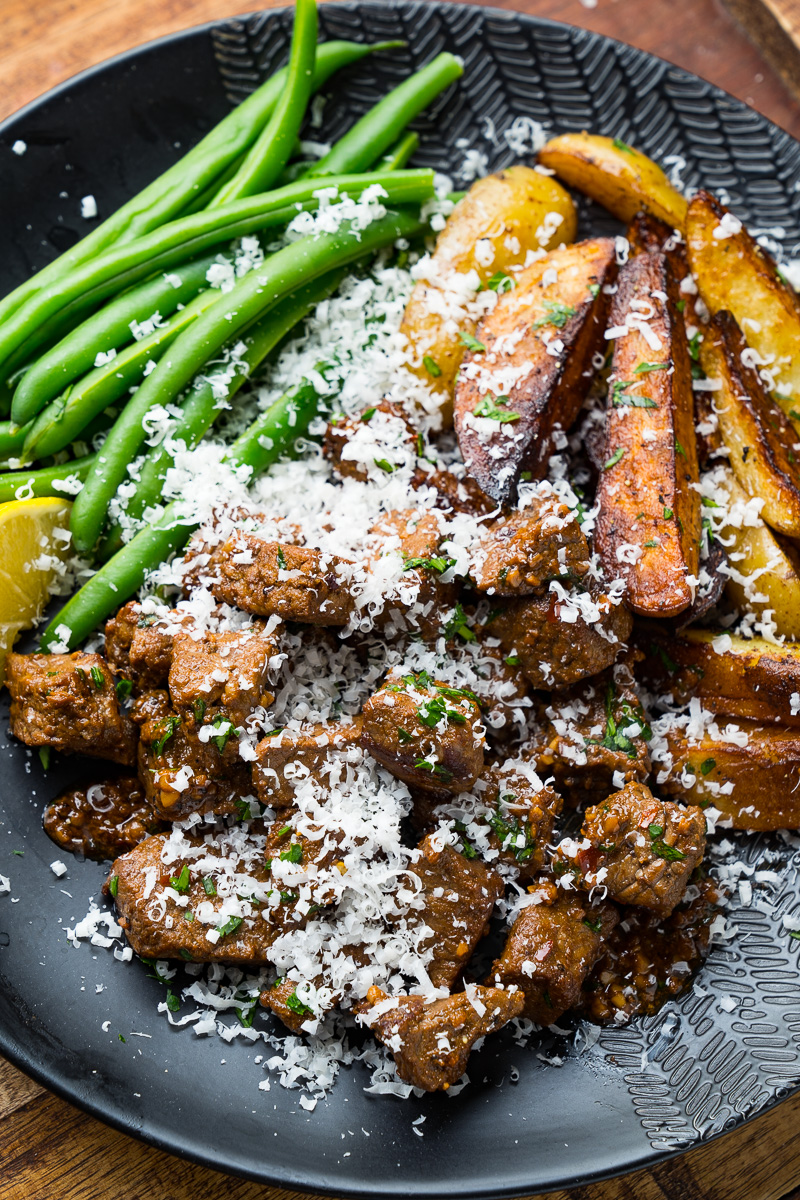Garlic Butter Skillet Steak Bites and Potatoes Garlic Butter Skillet Steak Bites and Potatoes
