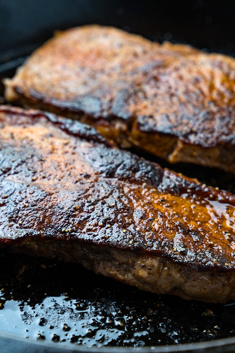 Steak in Creamy Cajun Shrimp Sauce (Surf and Turf) Steak in Creamy Cajun Shrimp Sauce (Surf and Turf)
