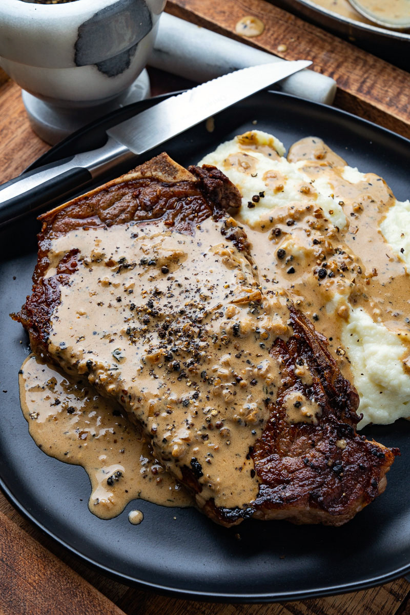 Pan Seared Steak in Creamy Peppercorn Sauce Pan Seared Steak in Creamy Peppercorn Sauce