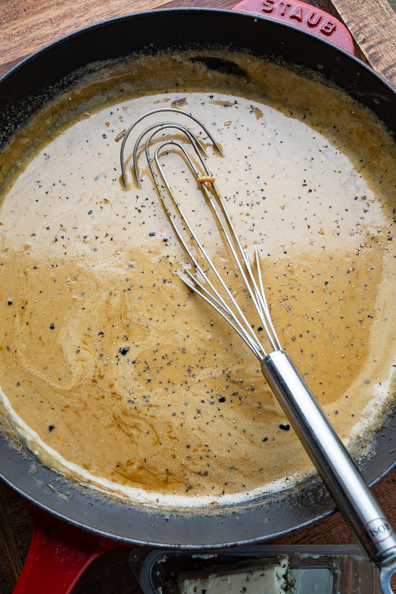 Pan Seared Steak in Blue Cheese Sauce Pan Seared Steak in Blue Cheese Sauce