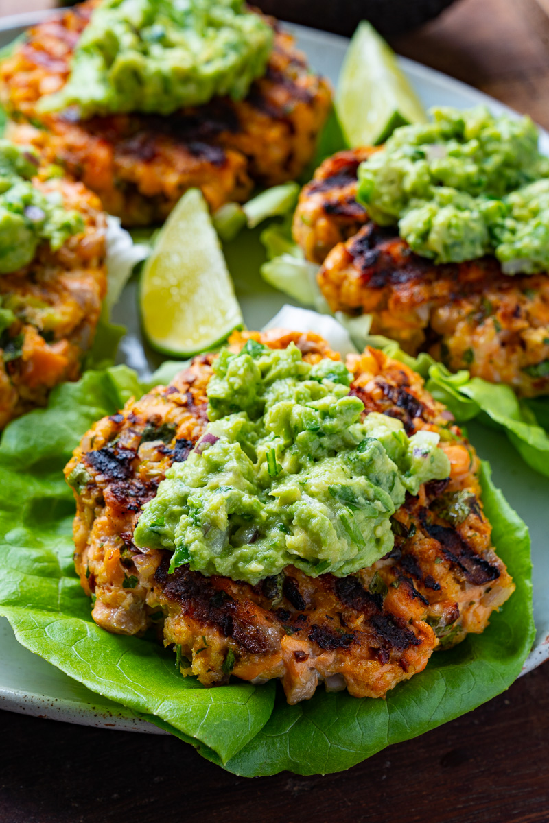 Chipotle Salmon Burgers with Guacamole Chipotle Salmon Burgers with Guacamole