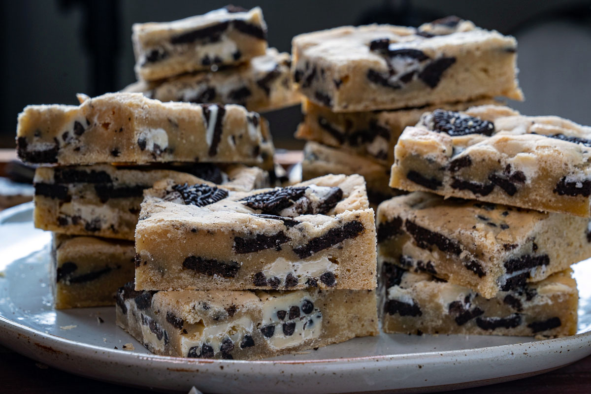 Cookies and Cream Blondies Cookies and Cream Blondies