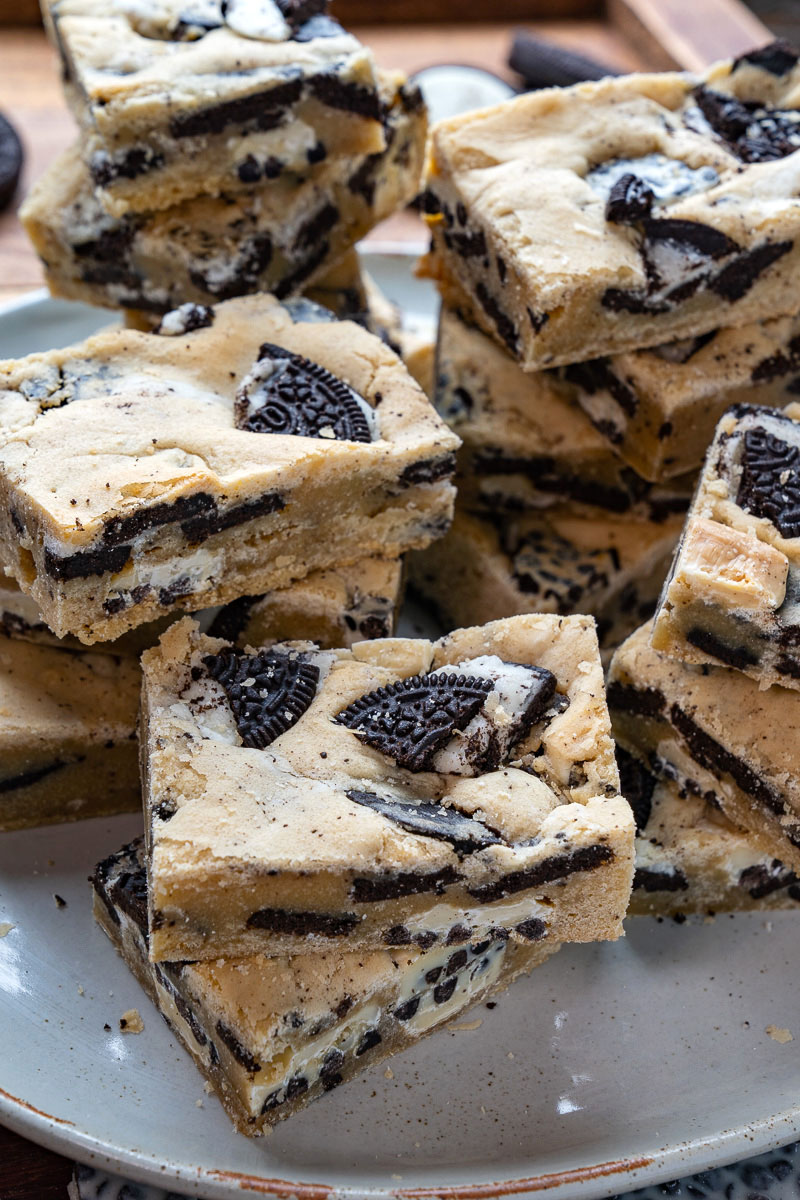 Cookies and Cream Blondies Cookies and Cream Blondies