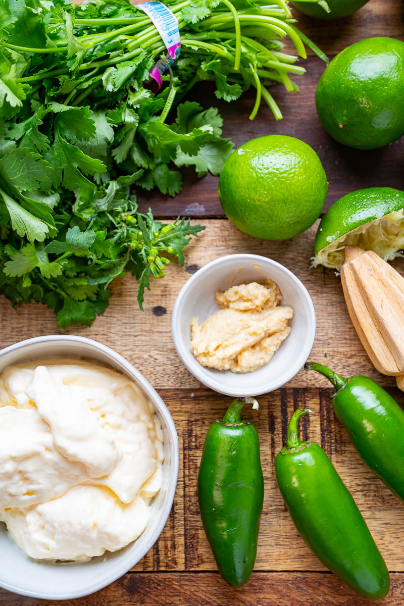 Aji Verde (Peruvian Green Sauce) Aji Verde (Peruvian Green Sauce)