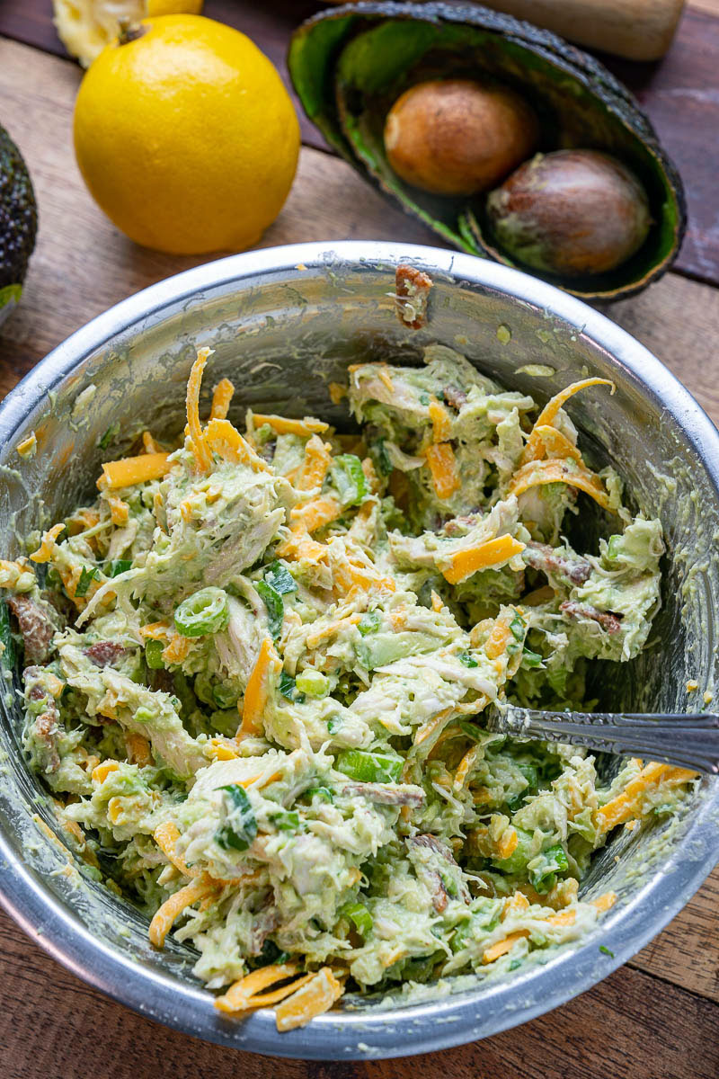 Bacon and Cheddar Avocado Chicken Salad Roll-Ups Bacon and Cheddar Avocado Chicken Salad Roll-Ups