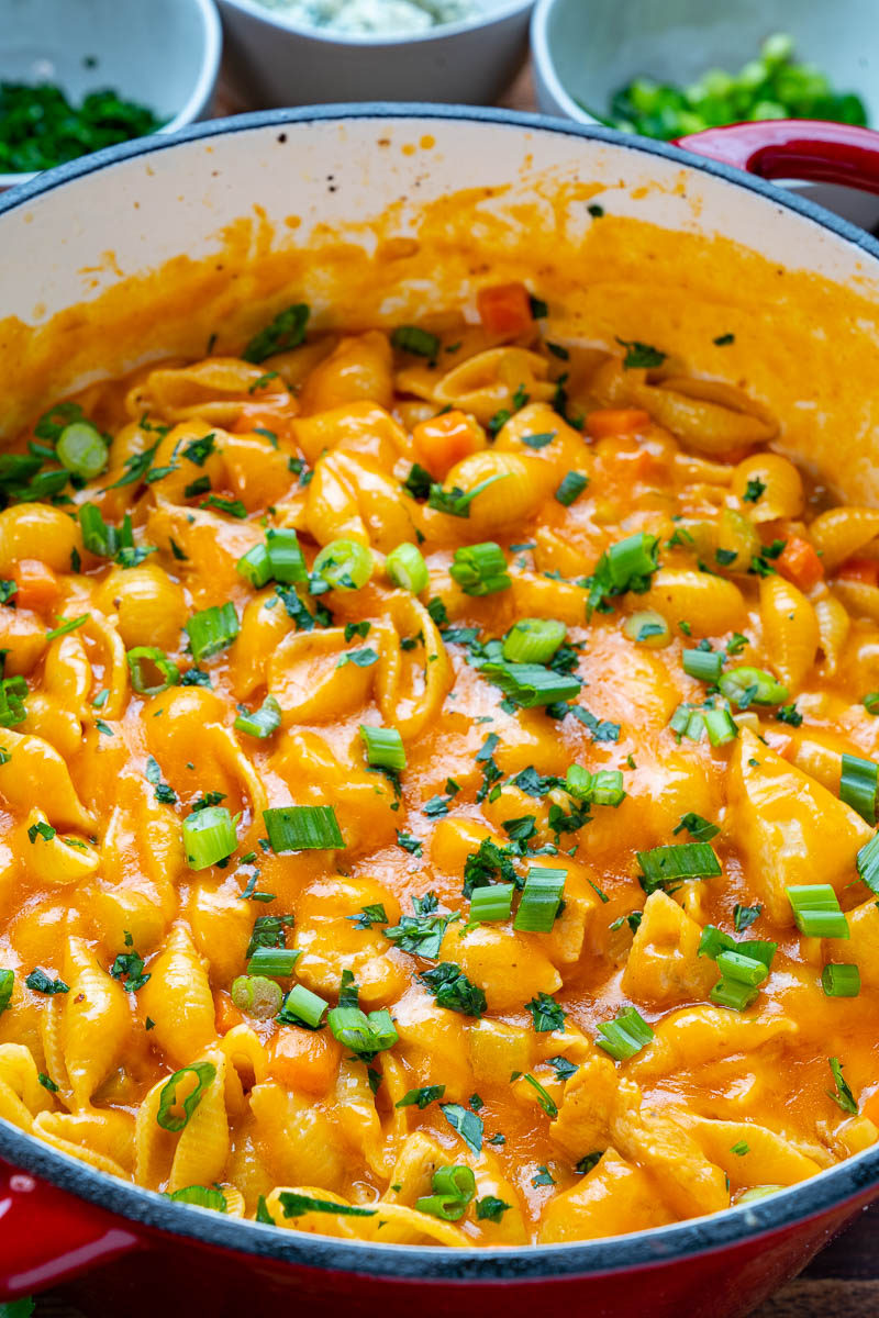 Buffalo Chicken Mac and Cheese Buffalo Chicken Mac and Cheese