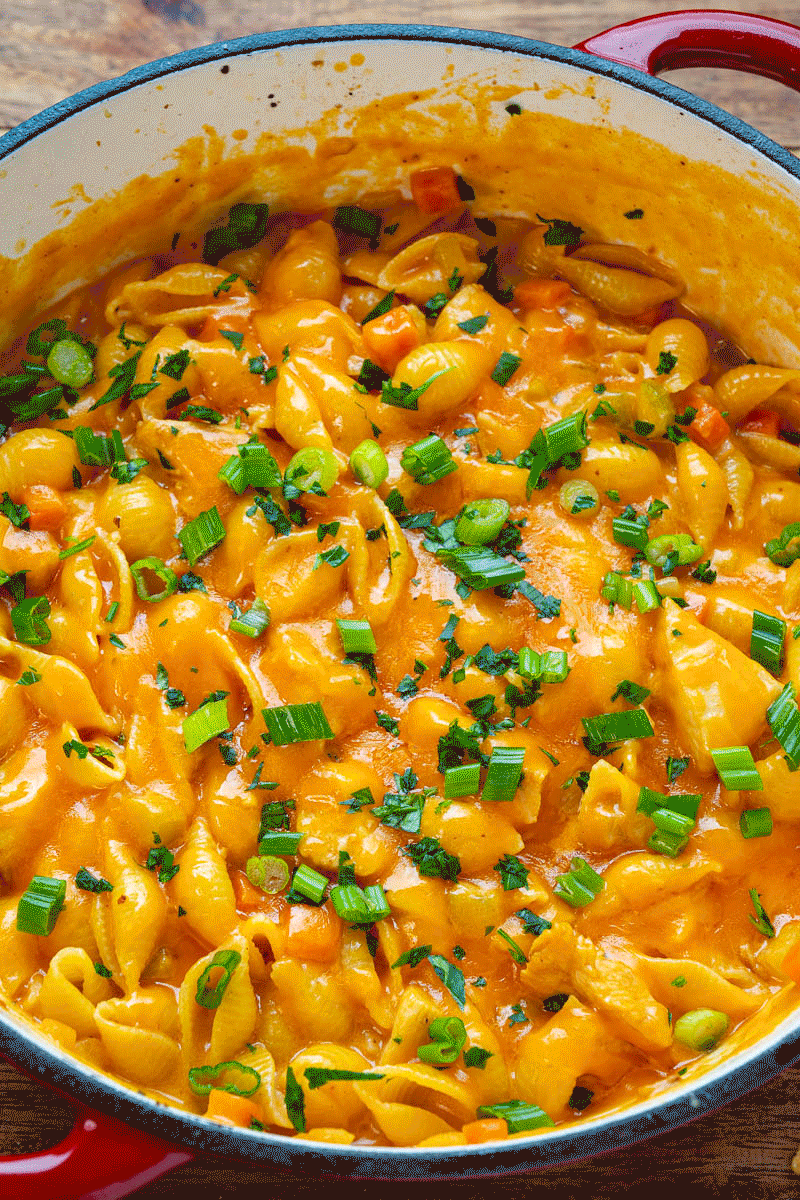 Buffalo Chicken Mac and Cheese Buffalo Chicken Mac and Cheese