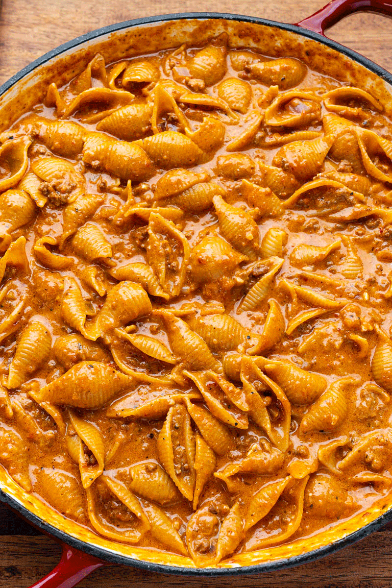 One-Pan Cheesy Beef Enchilada Pasta One-Pan Cheesy Beef Enchilada Pasta