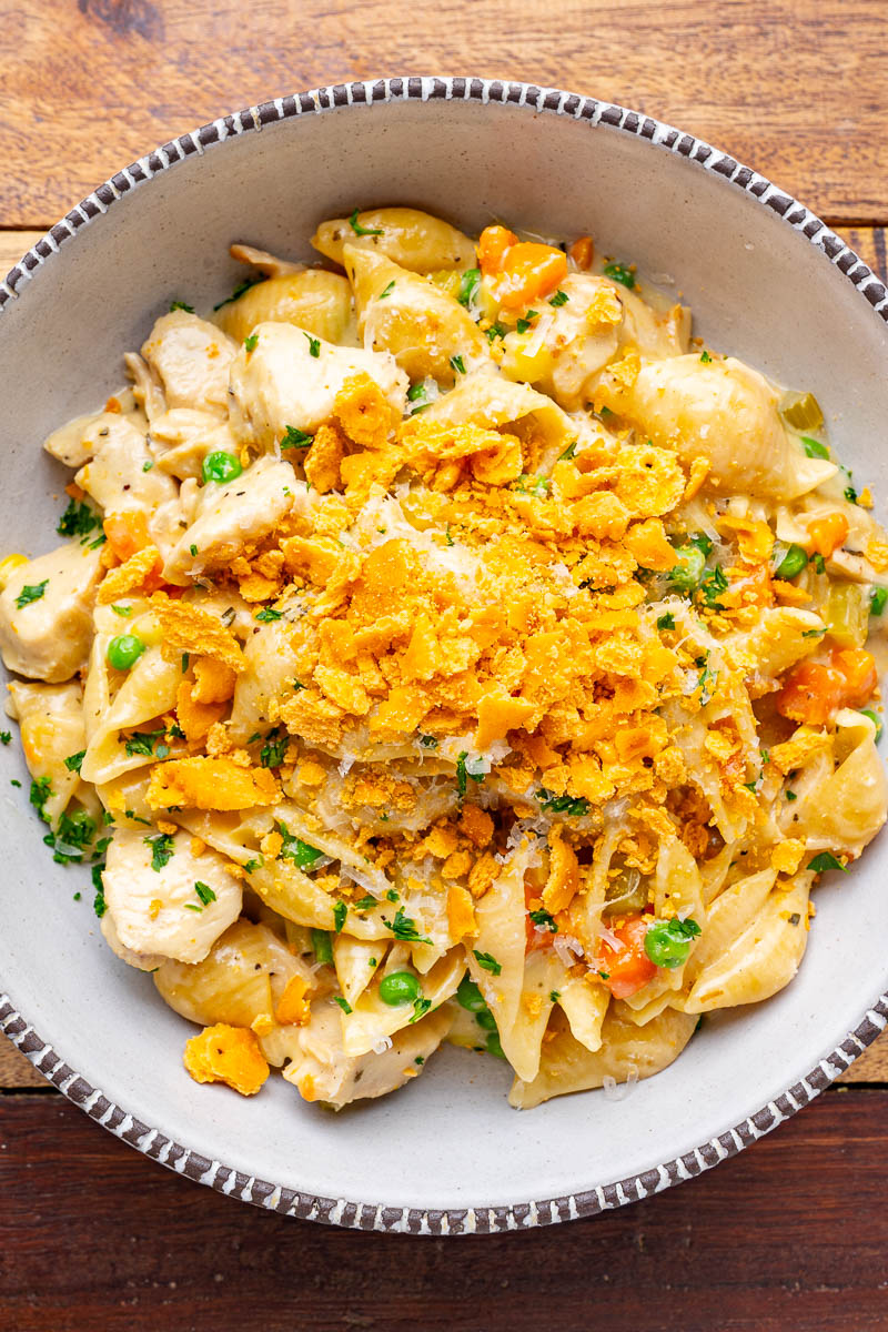 One-Pan Creamy Chicken Pot Pie Pasta One-Pan Creamy Chicken Pot Pie Pasta