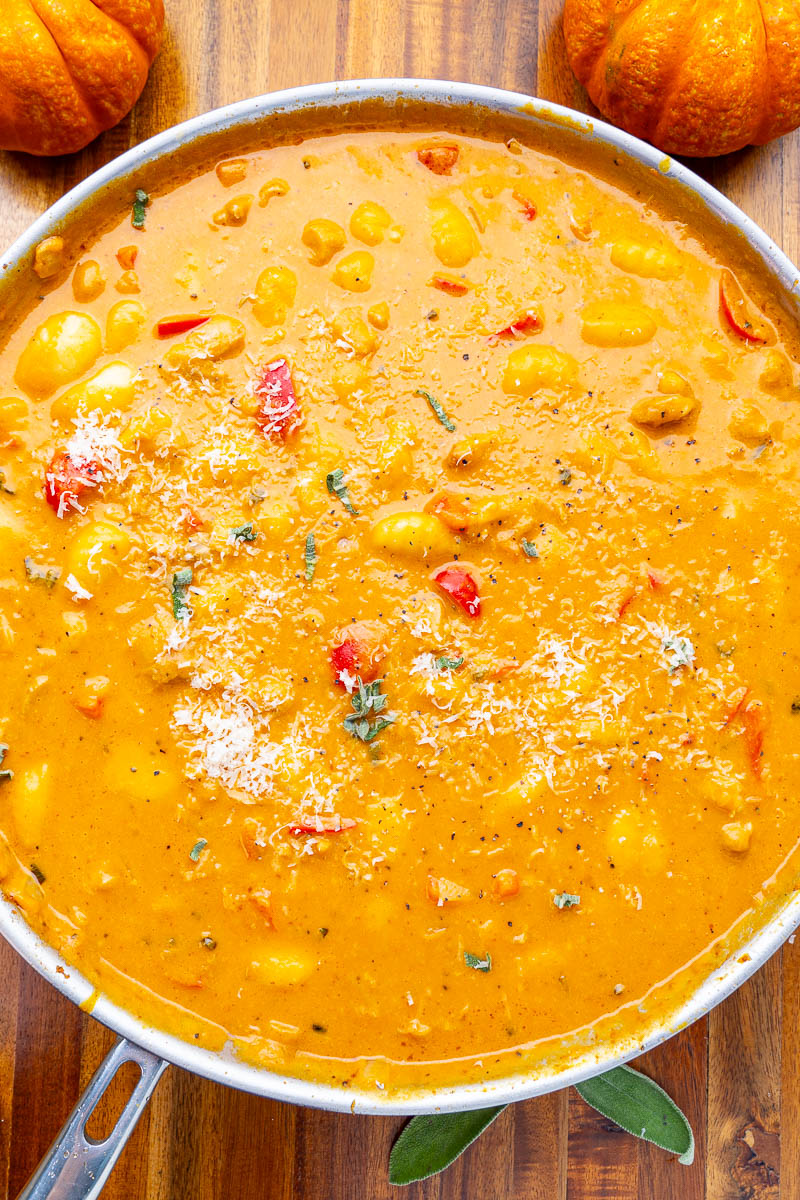 Chicken and Gnocchi in Creamy Pumpkin Sauce Chicken and Gnocchi in Creamy Pumpkin Sauce